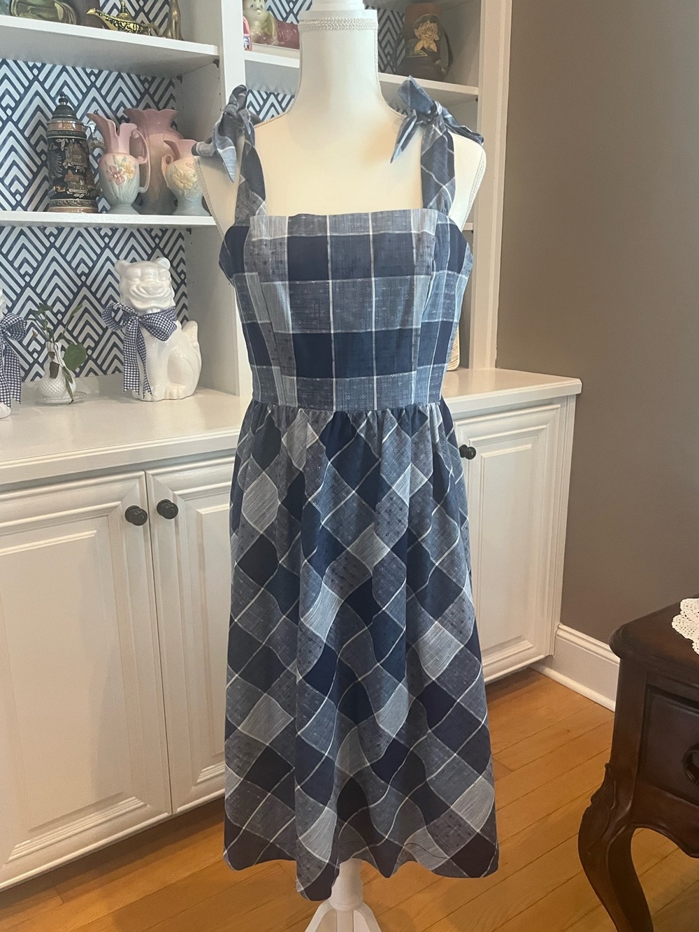 Tiana B size 6 cotton Blue Plaid Tie-Strap Sundress